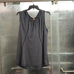 Lucy Sleeveless Hooded Top
